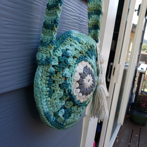 The Ivana Crochet Crossbody Purse Handmade - Picture 3 of 4